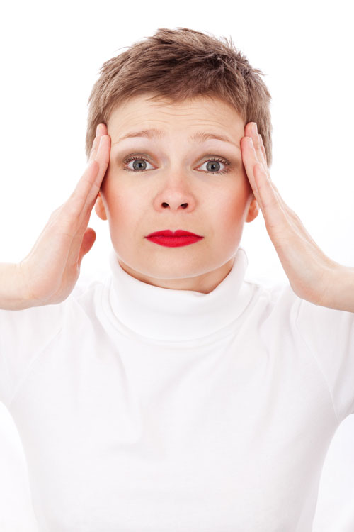female-headache-illness-41253-USE